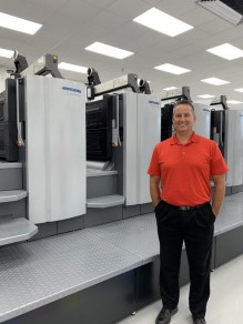 Scott Leach serves as GM at World Arts Printing.